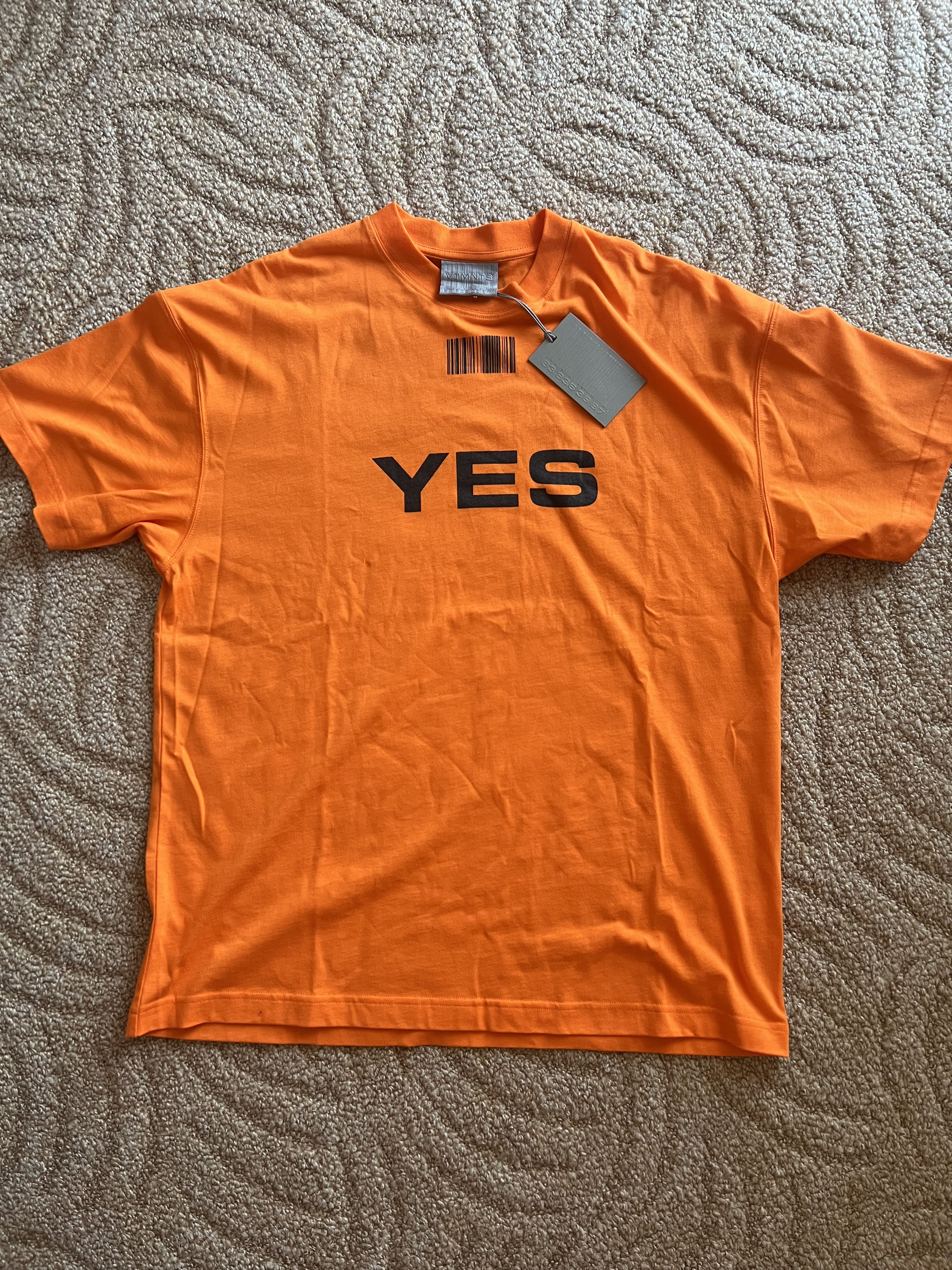 VTMNTS × Vetements VTMNTS orange T-Shirt yes no Size US XS / EU 42 / 0 - 1 Thumbnail