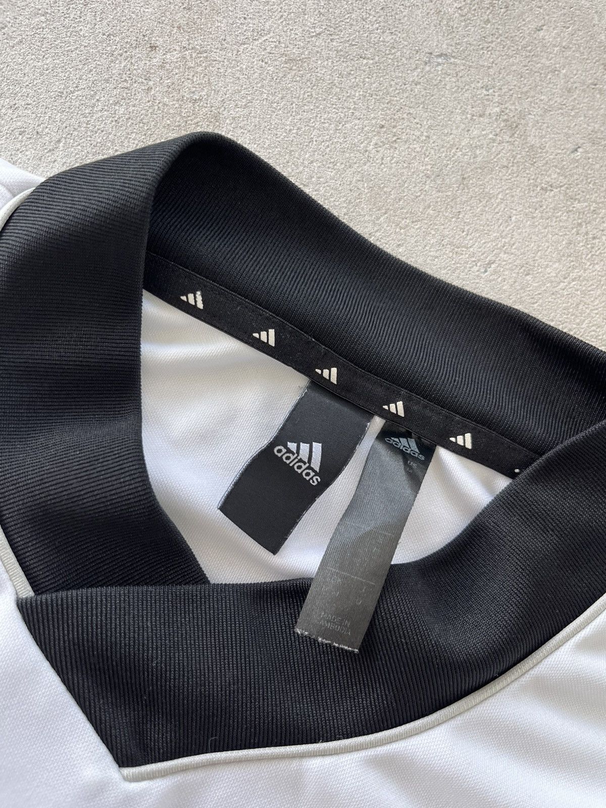 Adidas Adidas White Black LongSleeve Shirt Soccer style Y2K tee Size US M / EU 48-50 / 2 - 22 Thumbnail