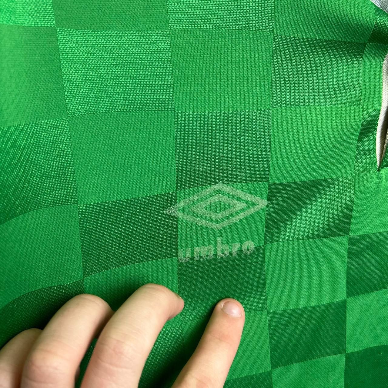 Umbro Vintage 90s Umbro basic rare soccer jersey longsleeve Size US L / EU 52-54 / 3 - 3 Thumbnail
