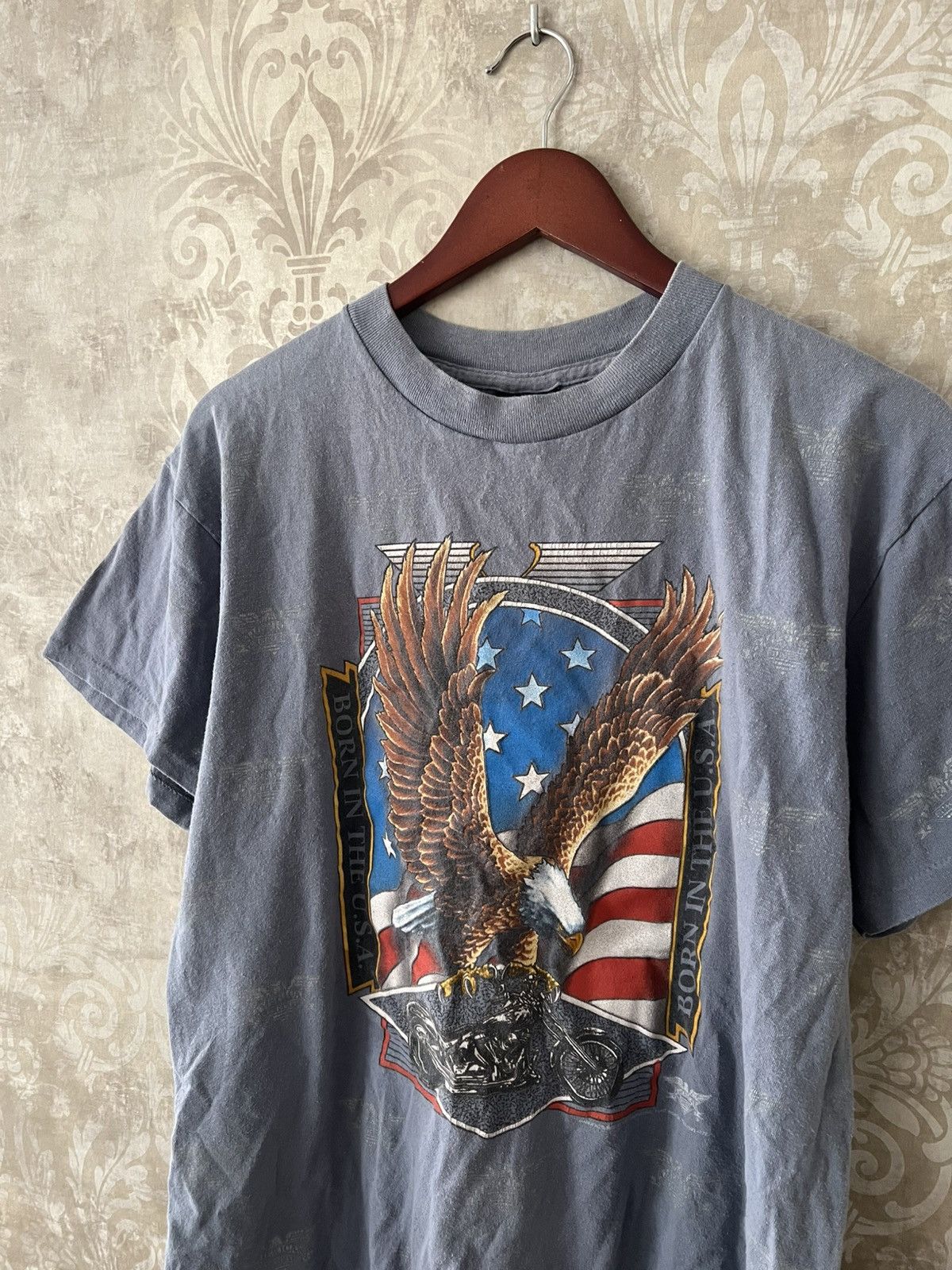 Vintage Vintage 3D Emblem Born in the USA Eagle T-Shirt Made in USA Size US L / EU 52-54 / 3 - 2 Thumbnail