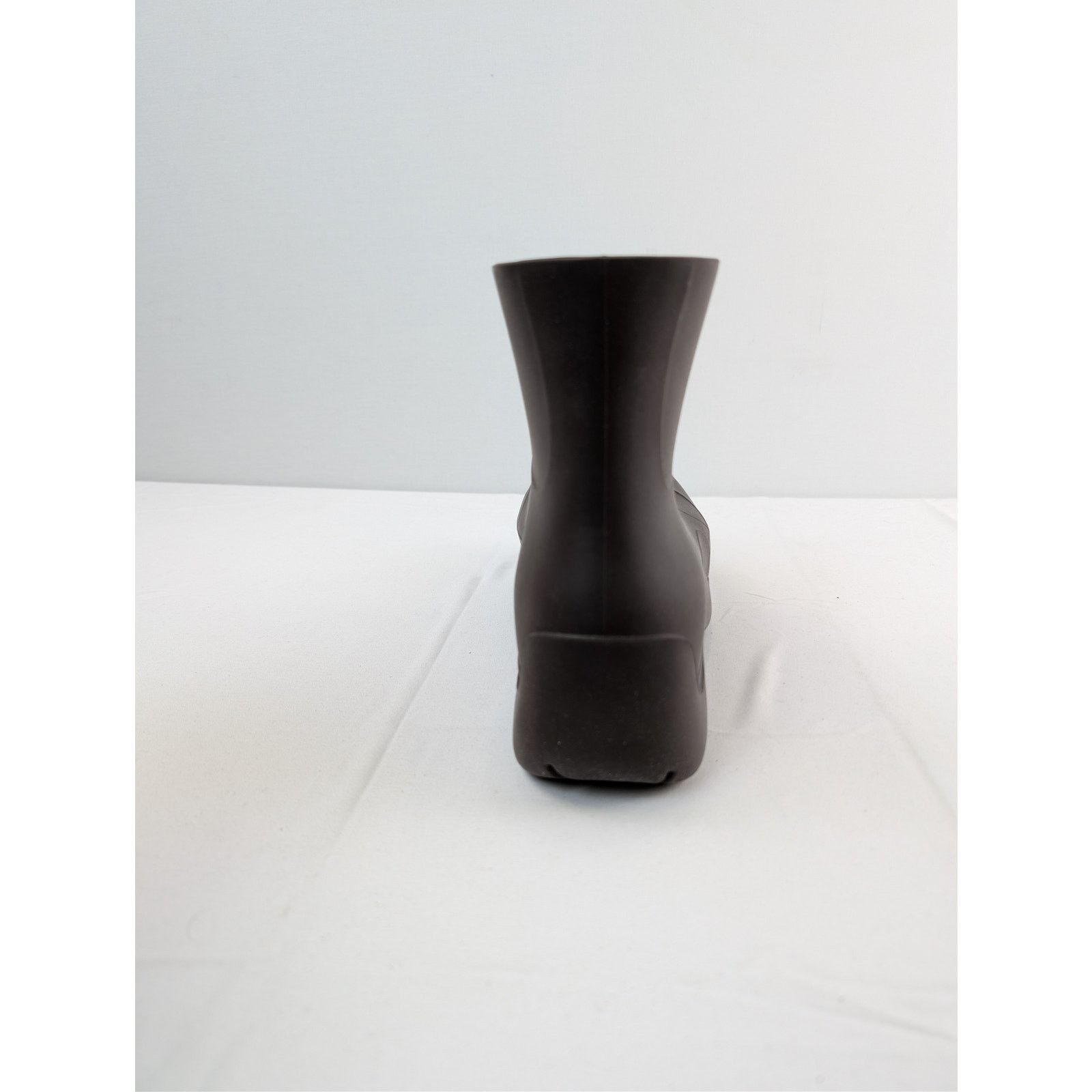 Bottega Veneta o1rshd1 Q:2 / Matt Rubber Puddle Ankle Boot in Fondant 46 Size US 13 / EU 46 - 14 Thumbnail
