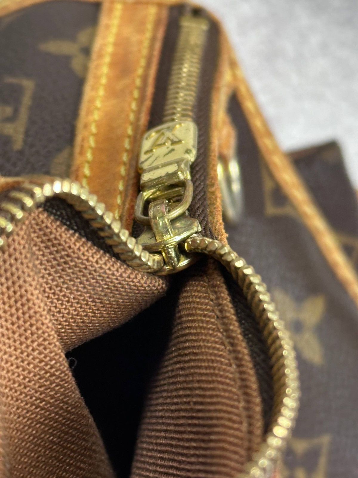 Louis Vuitton Vintage Louis Vuitton Bosphore Monogram Luxury Bag Rare Size ONE SIZE - 7 Thumbnail