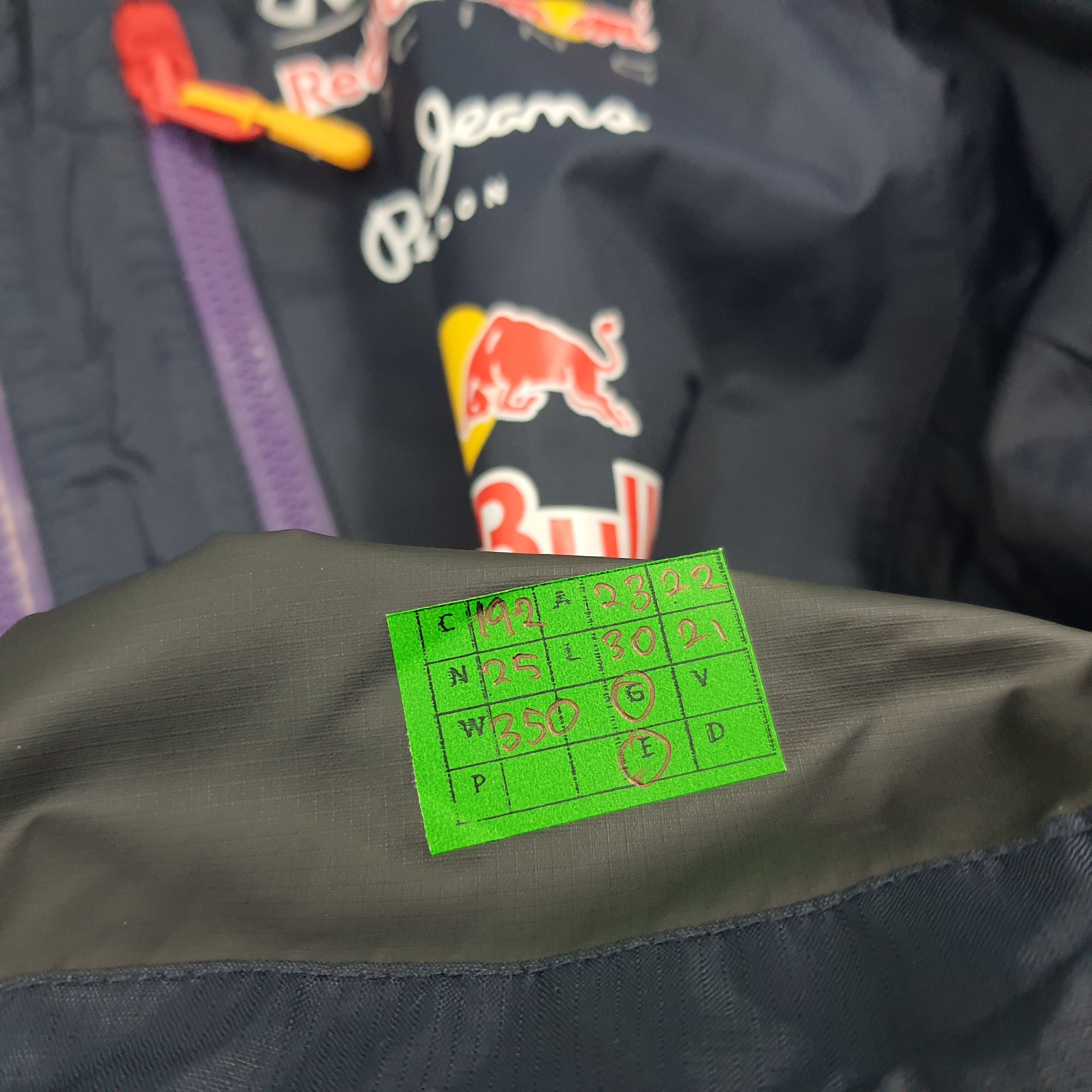 Pepe Jeans × Red Bull × Vintage Vintage Pepe Jeans Red Bull Rain Coat Hoodie Jacket Size US L / EU 52-54 / 3 - 10 Thumbnail