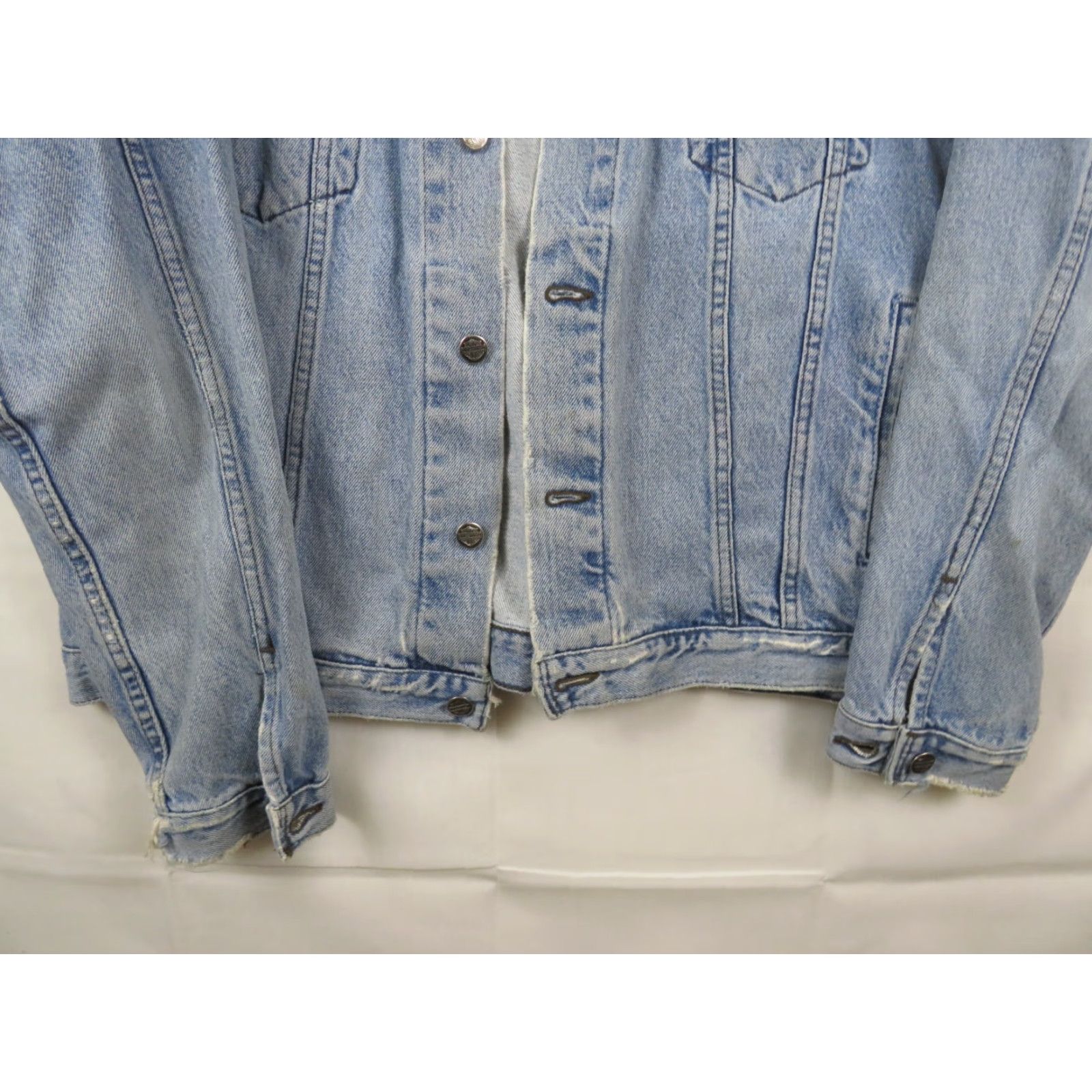 Harley Davidson VINTAGE Harley-Davidson Denim Trucker Jacket Men L Blue Cotton Solid Button Collared Lightweight Pockets Bike Motorcycle Jacket Size US L / EU 52-54 / 3 - 2 Thumbnail