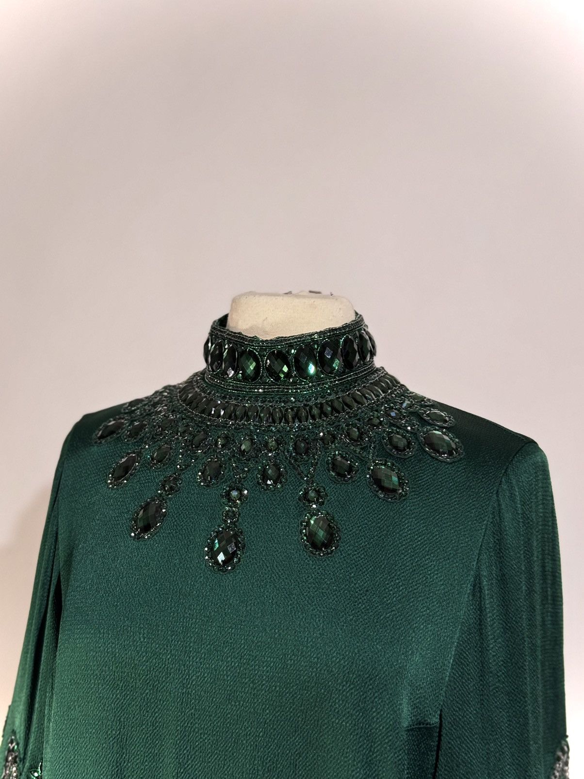Other US 8 Andrew GN Crystal-Embellished Feather-Trim Gown Size M / US 6-8 / IT 42-44 - 4 Thumbnail