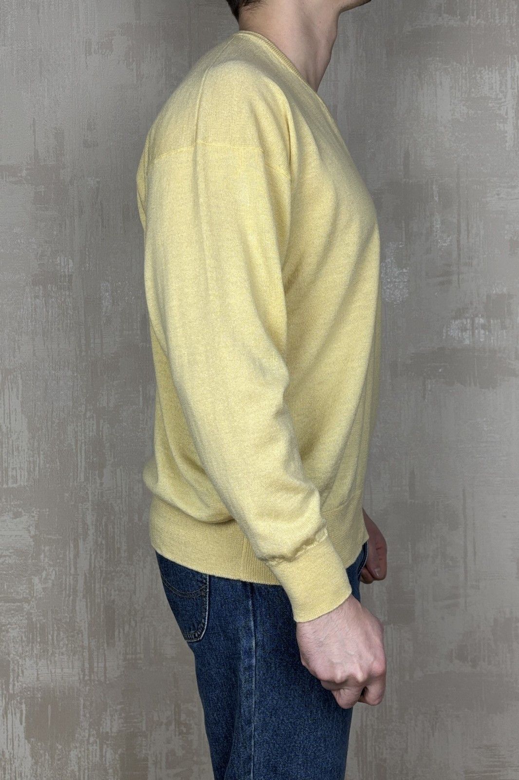 Pringle Of Scotland Vintage Pringle of Scotland Lambswool V-neck Sweater L-XL Size US L / EU 52-54 / 3 - 8 Thumbnail