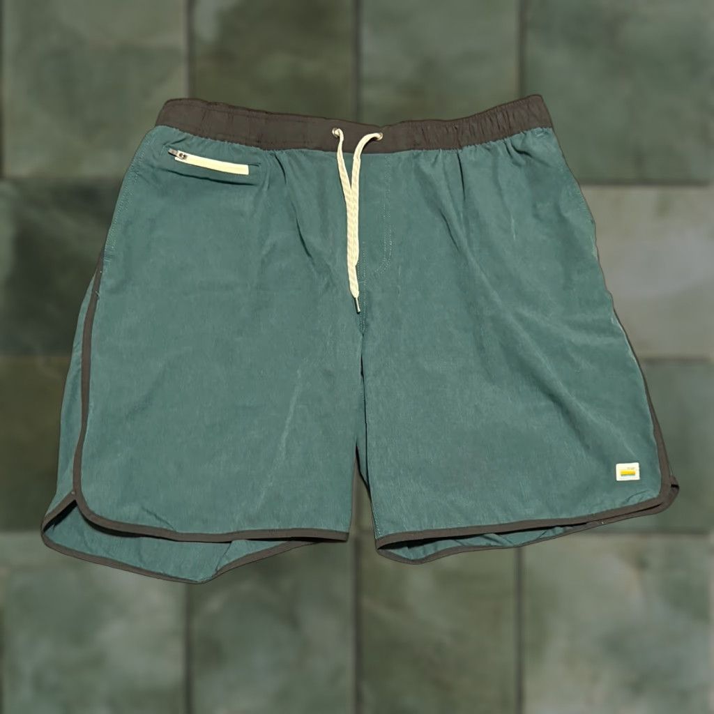 Vuori Vuori Banks Shorts 7.5" Inseam Green XXL Athletic Pockets Drawstring Size US 39 - 1 Thumbnail