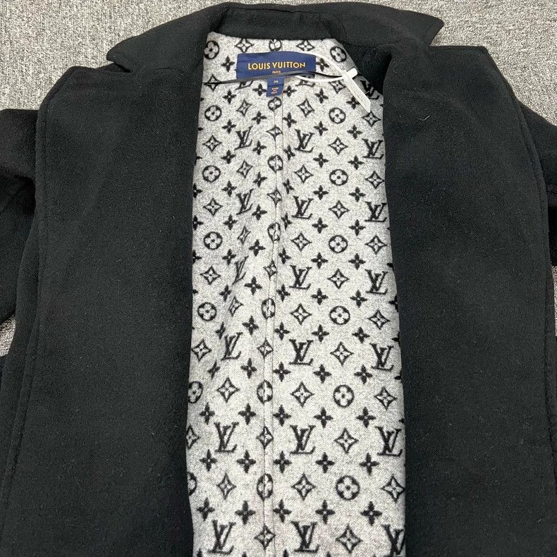 Louis Vuitton Louis Vuitton Black woolen coat with full print of presbyop Size XS / US 0-2 / IT 36-38 - 7 Thumbnail