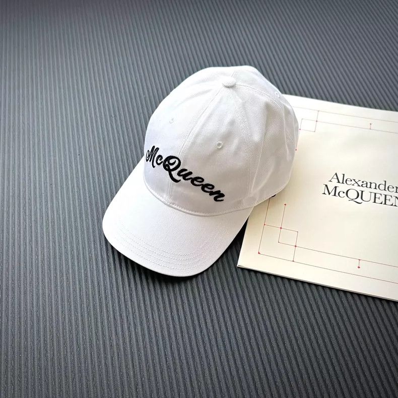 Alexander McQueen Alexander Mcqueen SizeM Sewing hats Size ONE SIZE - 1 Thumbnail