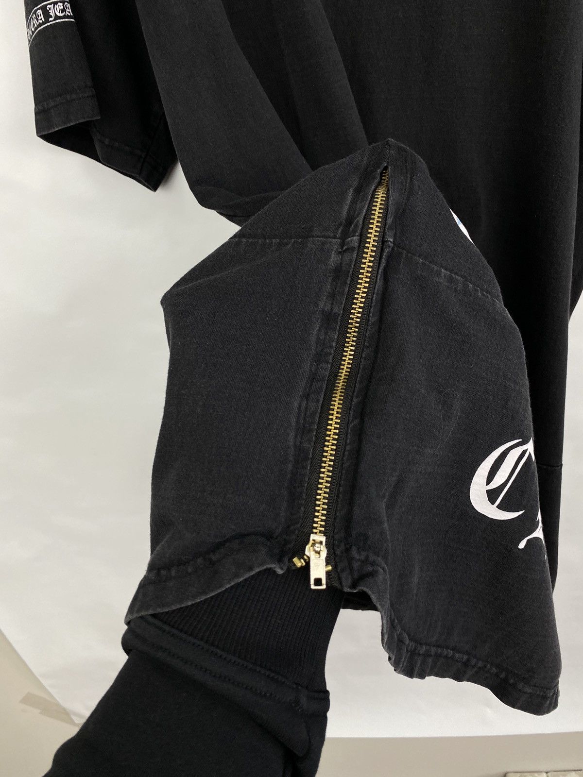 Japanese Brand × Vintage Y2K Cheera Jeans Big Logo Inspired by chrome H T-Shirt Size US L / EU 52-54 / 3 - 13 Thumbnail