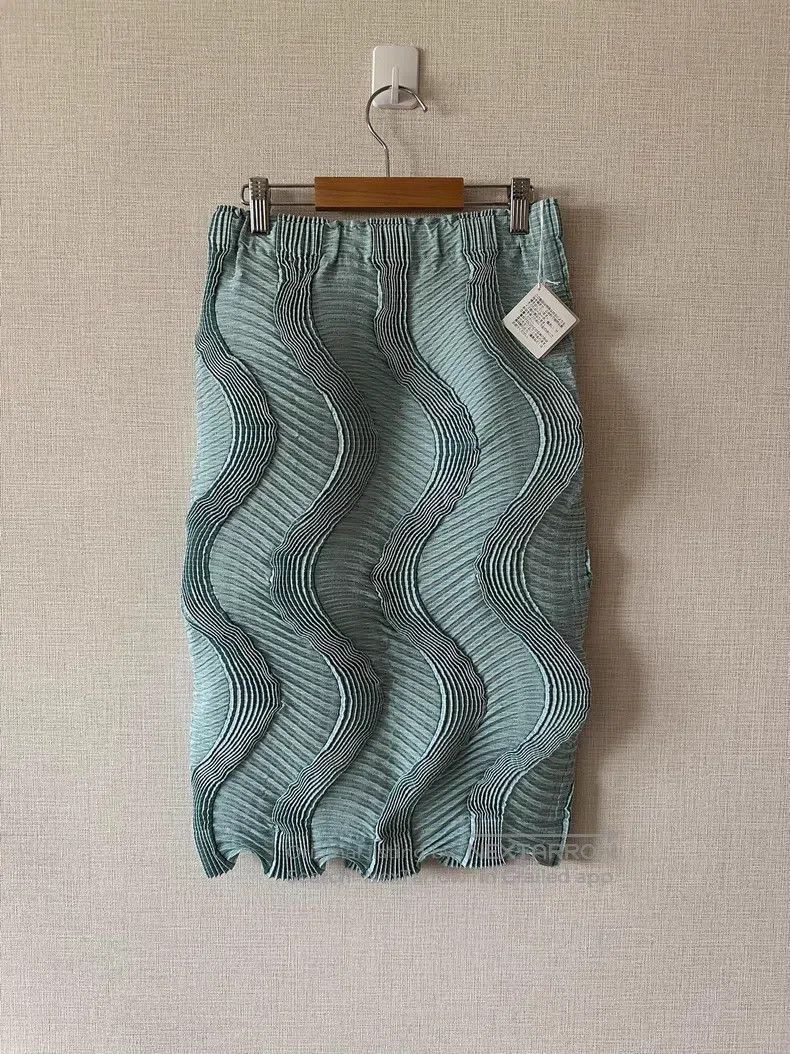 Issey Miyake Issey Miyake Bud Skirt Size 25" / US 0 / IT 36 - 1 Thumbnail