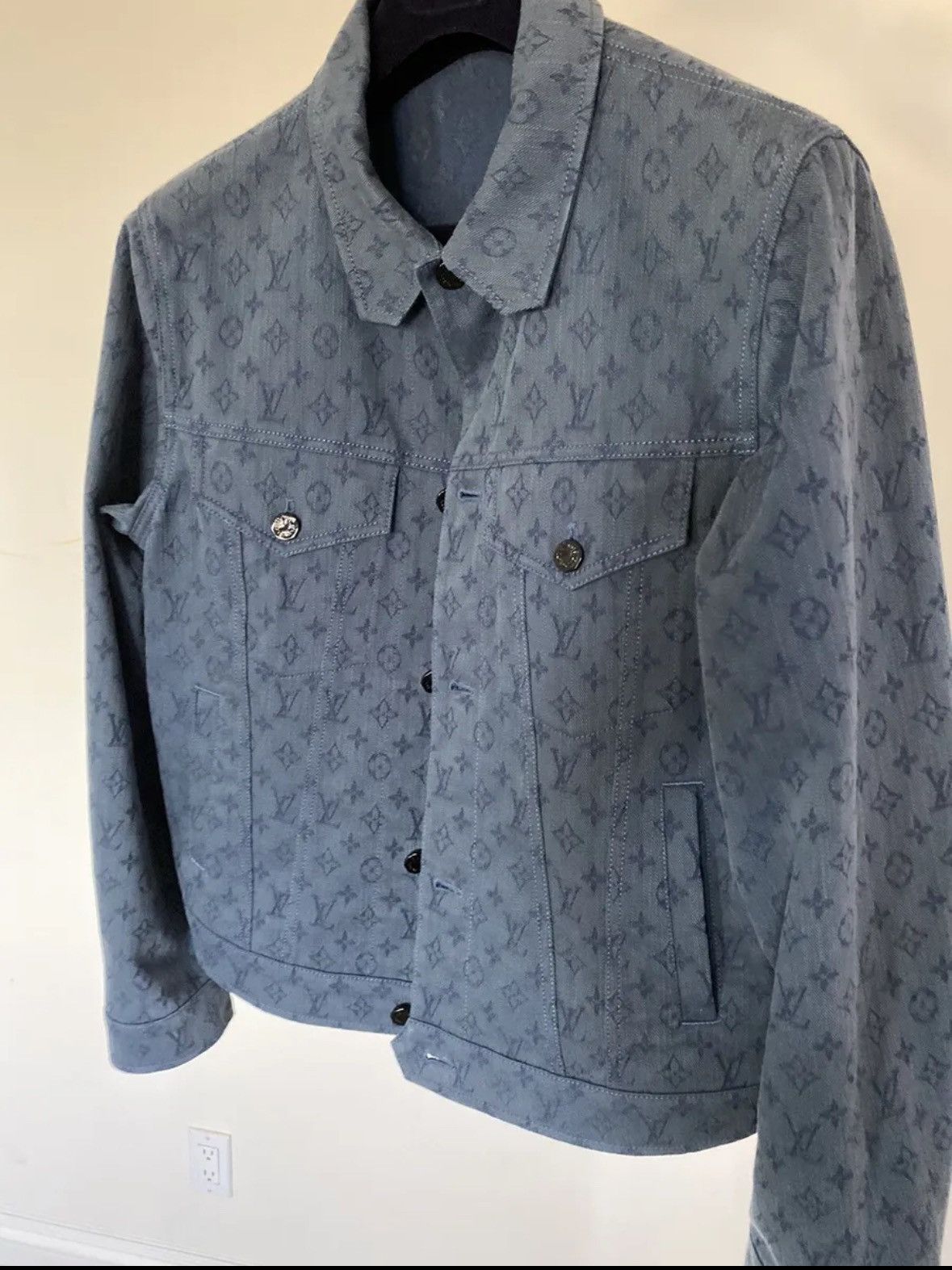Louis Vuitton LOUIS VUITTON DENIM JACKET EU50 Size US M / EU 48-50 / 2 - 1 Thumbnail