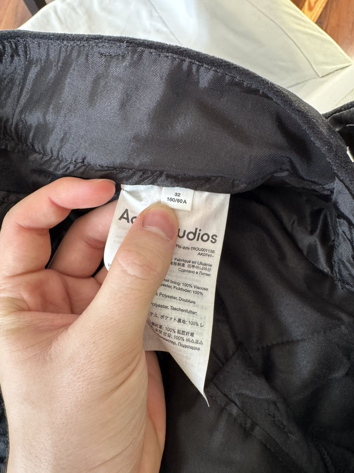 Acne Studios × Designer Rare Acne Studios Velvet Cargo Pants Black Hype Grail 32 Size 24" / US 00 / IT 34 - 12 Thumbnail
