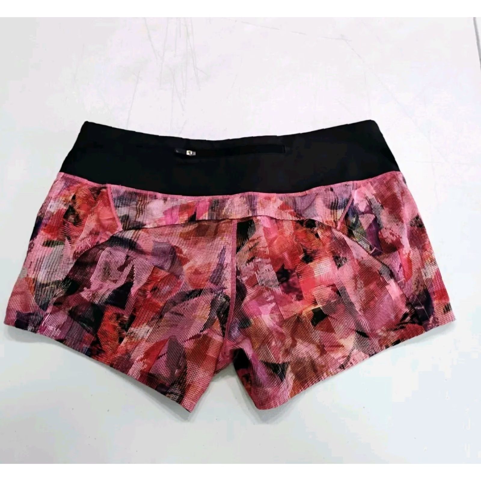 Lululemon Lululemon Running Shorts Multicolor Womens Size 8 Inseam 3.5 In Waist 32 Athletic Activewear Geometric Pattern, Lined, Regular, Women Size 30" / US 8 / IT 44 - 2 Thumbnail