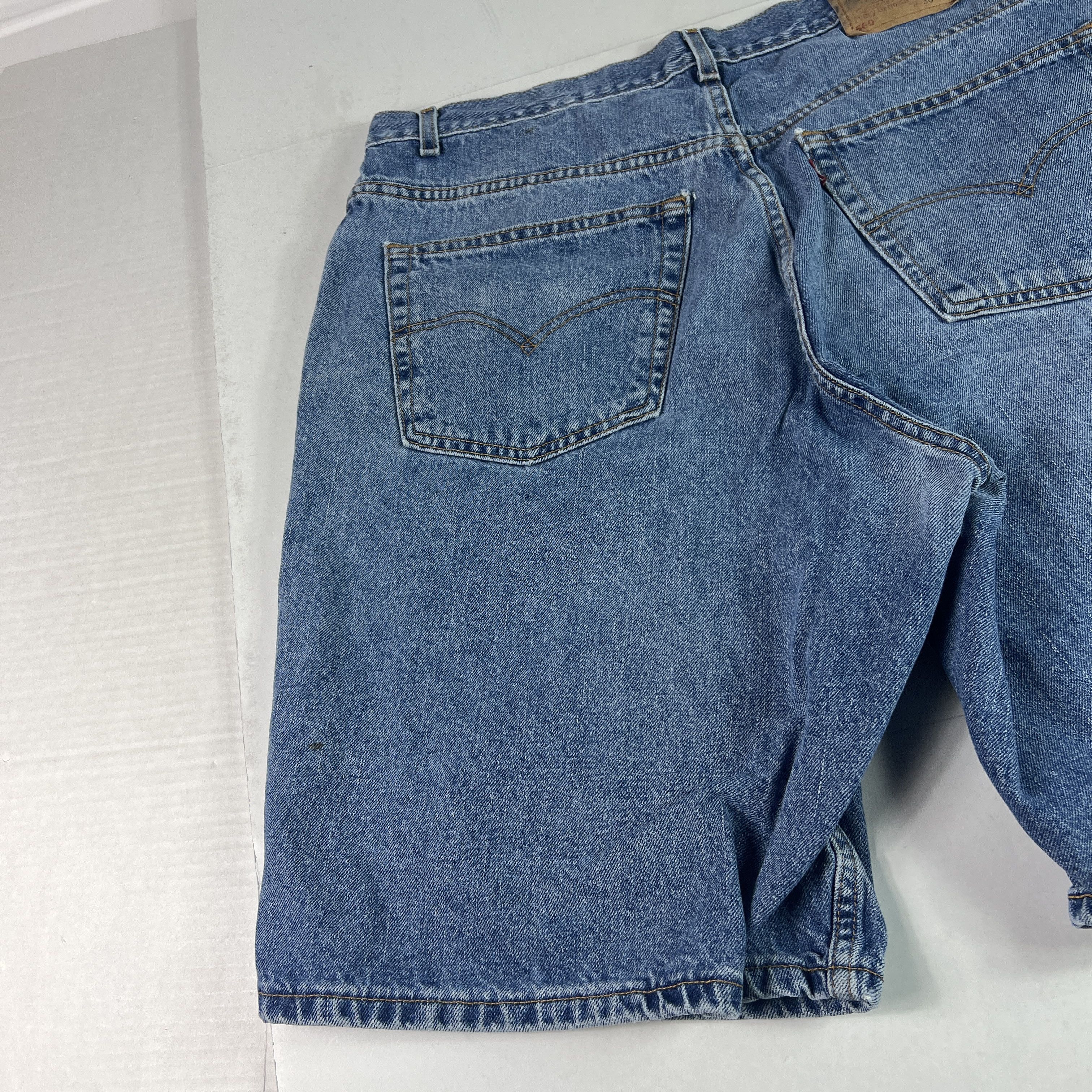 Levi's Y2K Levi's Jean Shorts 560 Loose Faded Thrashed Denim Jorts Size US 36 / EU 52 - 10 Thumbnail