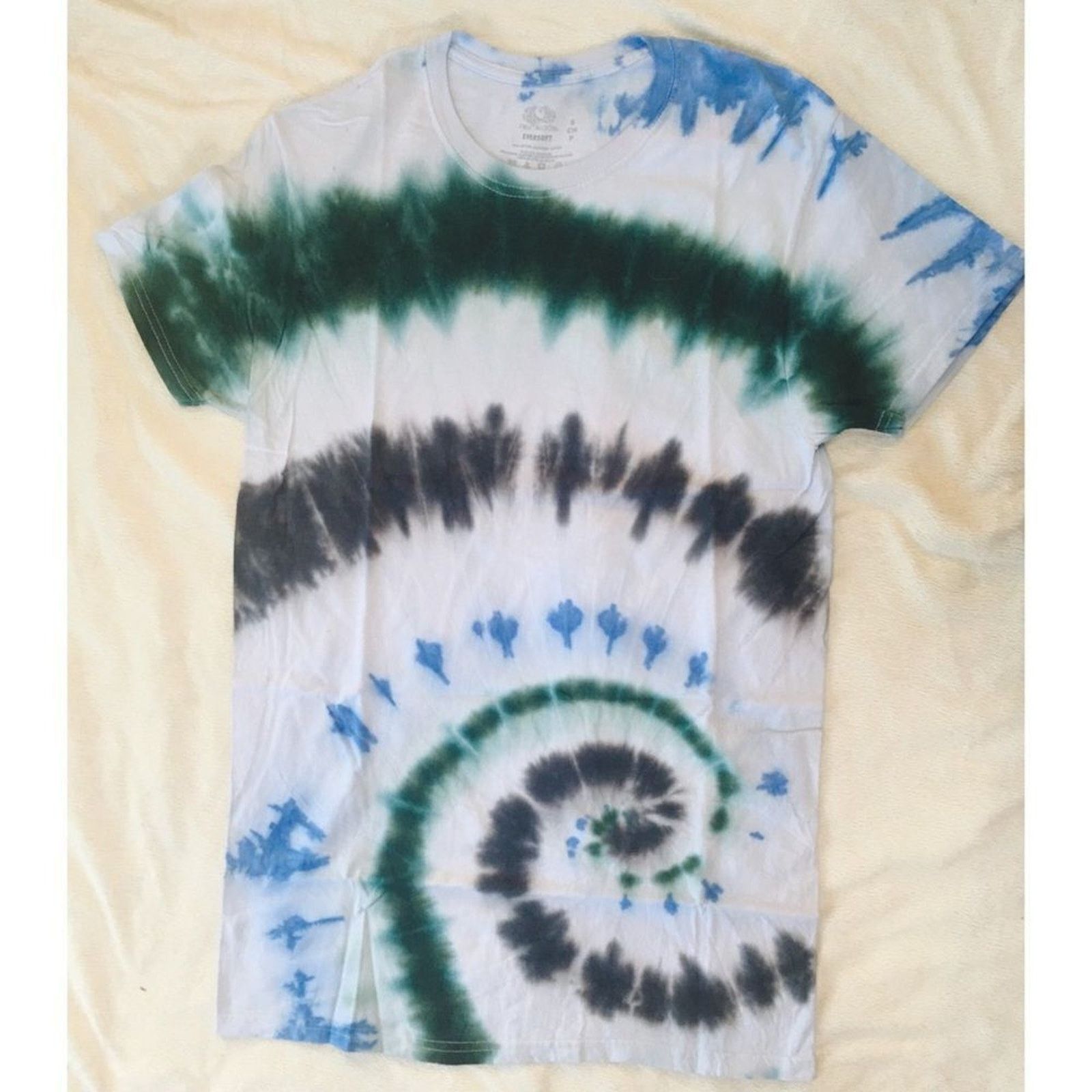 Fruit Of The Loom Green and Blue Short Sleeve Tie-Dye Shirt | Sz S Size US S / EU 44-46 / 1 - 2 Thumbnail