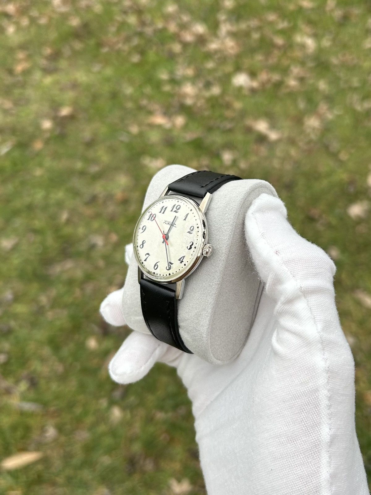 Vintage Vintage Watch Raketa Mechanical Made in USSR Authentic 1980s Size ONE SIZE - 5 Thumbnail