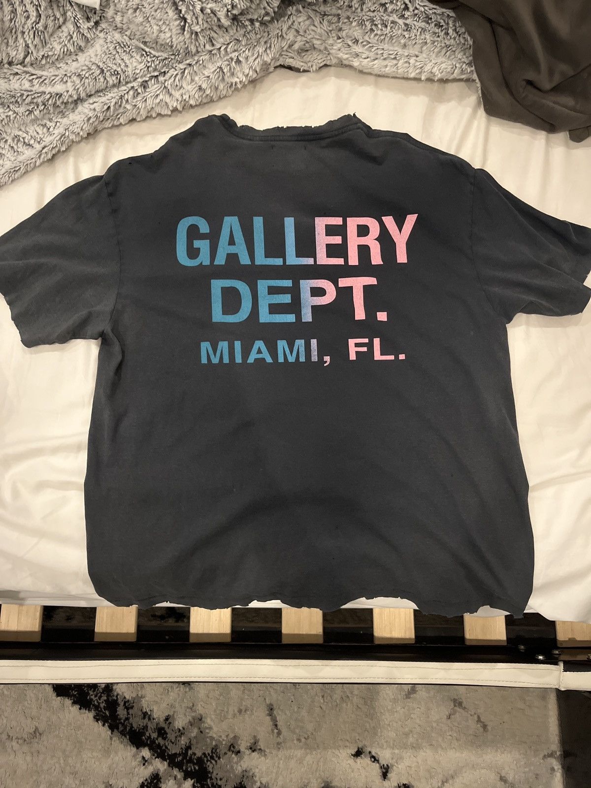 Gallery Dept. Gallery Dept. Miami Exclusive Shirt Size US L / EU 52-54 / 3 - 2 Thumbnail