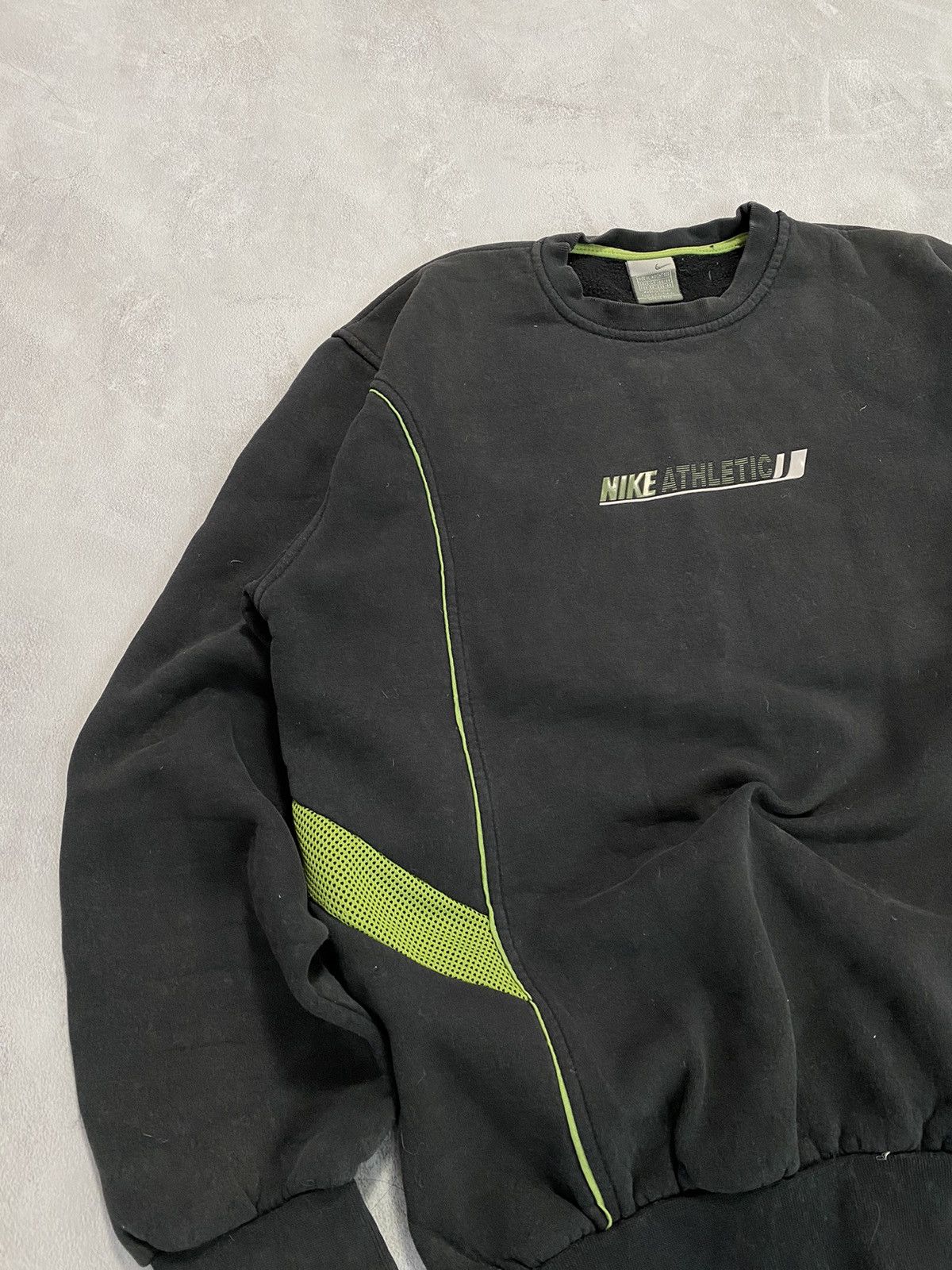 Nike × Vintage 🦍 Vintage 90s Sweater Nike Athletic Logo Oversized Fit Size US XL / EU 56 / 4 - 2 Thumbnail