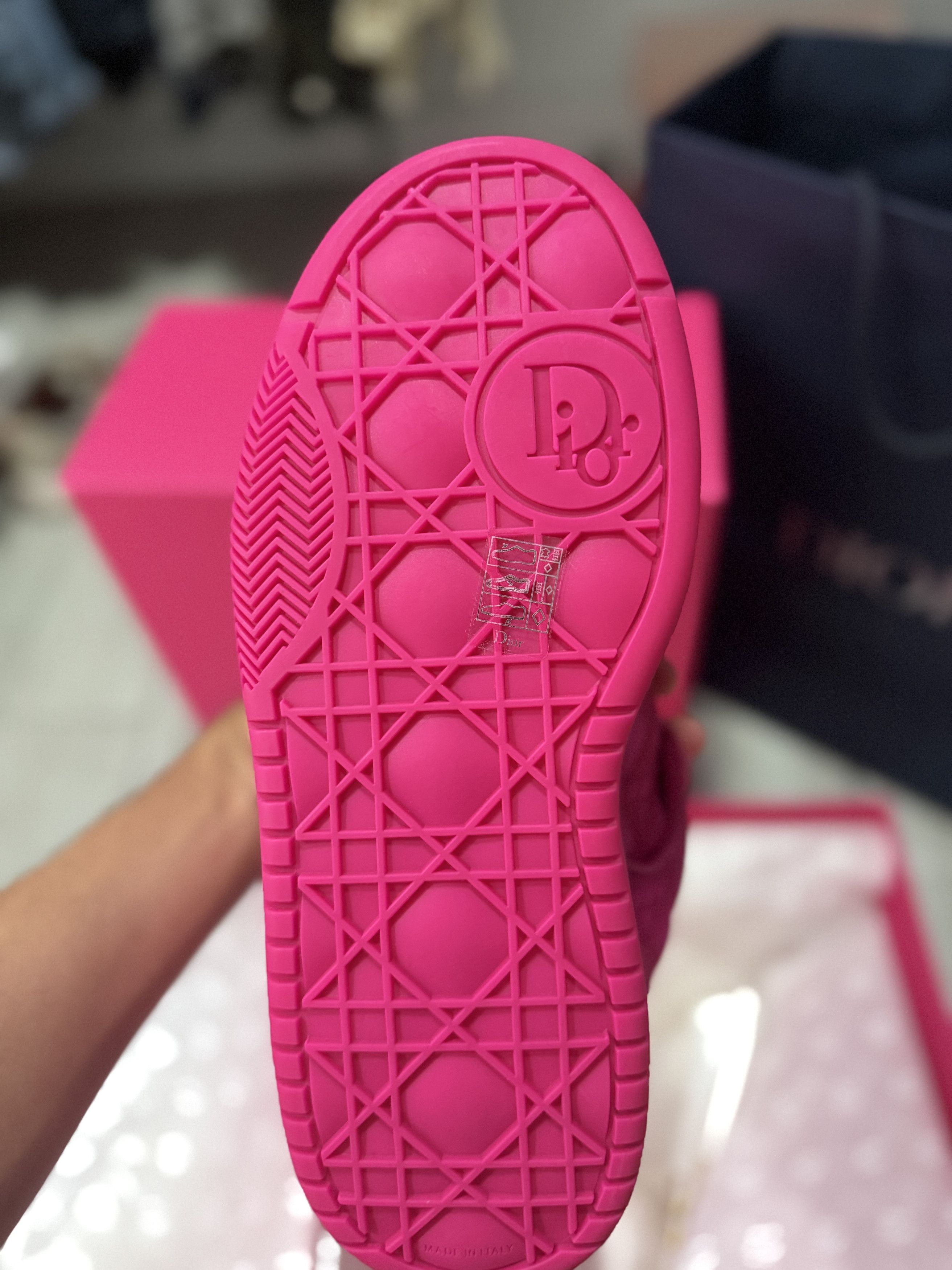 Dior × ERL Dior B9S Skater ERL Fuchsia Kumo Cannage Satin Size US 9 / EU 42 - 14 Thumbnail