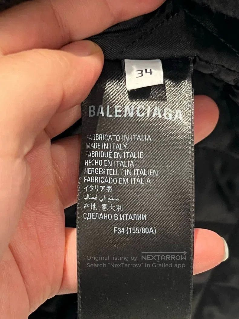 Balenciaga Balenciaga Monogram Teddy Fur Coat. Size US XS / EU 42 / 0 - 7 Thumbnail