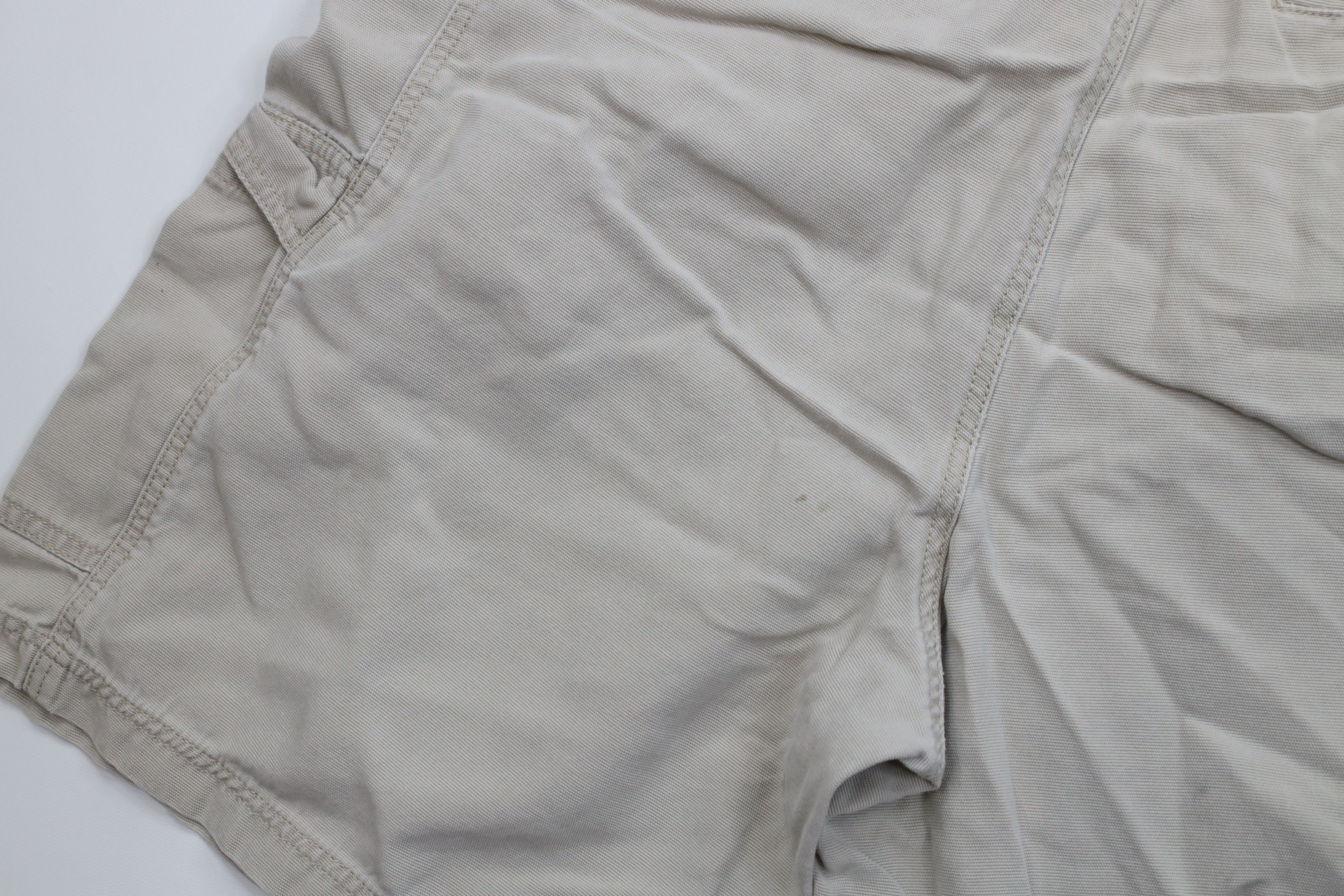 Tommy Bahama Vintage Tommy Bahama Relax Above Knee Cargo Shorts Beige Size US 38 / EU 54 - 14 Thumbnail