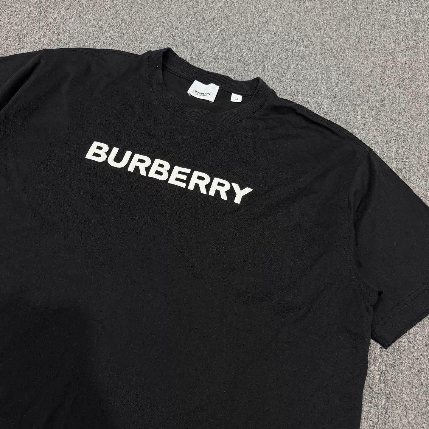 Burberry Burberry Black Logo Short Sleeve T-Shirt XS 95 New Size US XS / EU 42 / 0 - 3 Thumbnail