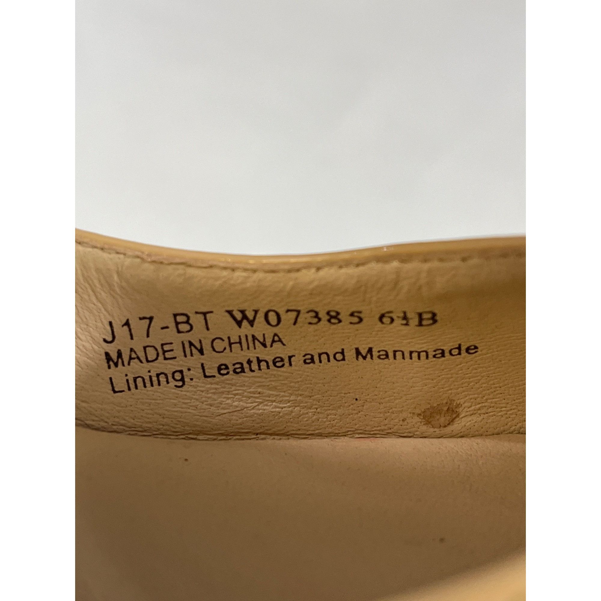 Cole Haan Cole Haan Grand Os Women's Beige Shoes/Heels Size 6.5B SKU 5 Size US 6.5 / IT 36.5 - 7 Thumbnail