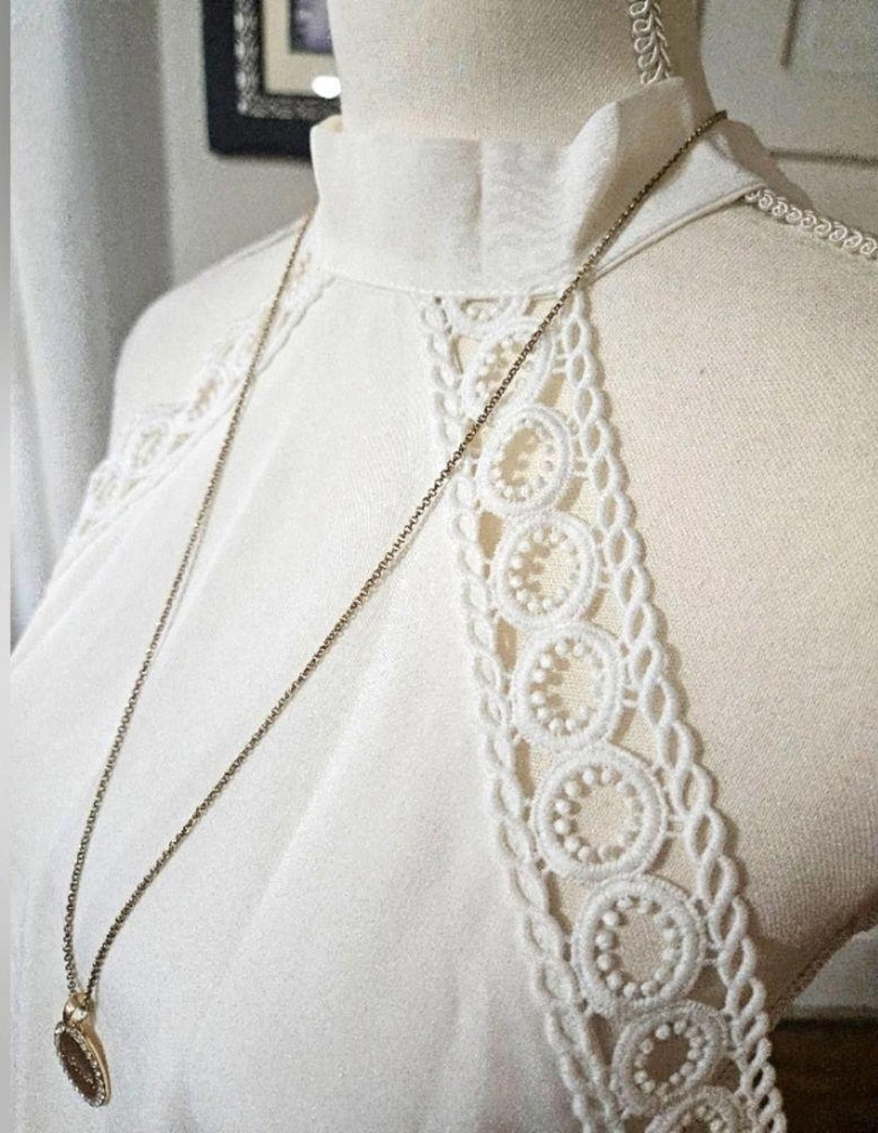 Lulus LuLu's White Lace Halter Dress - Perfect for Summer #66 Size M / US 6-8 / IT 42-44 - 2 Thumbnail