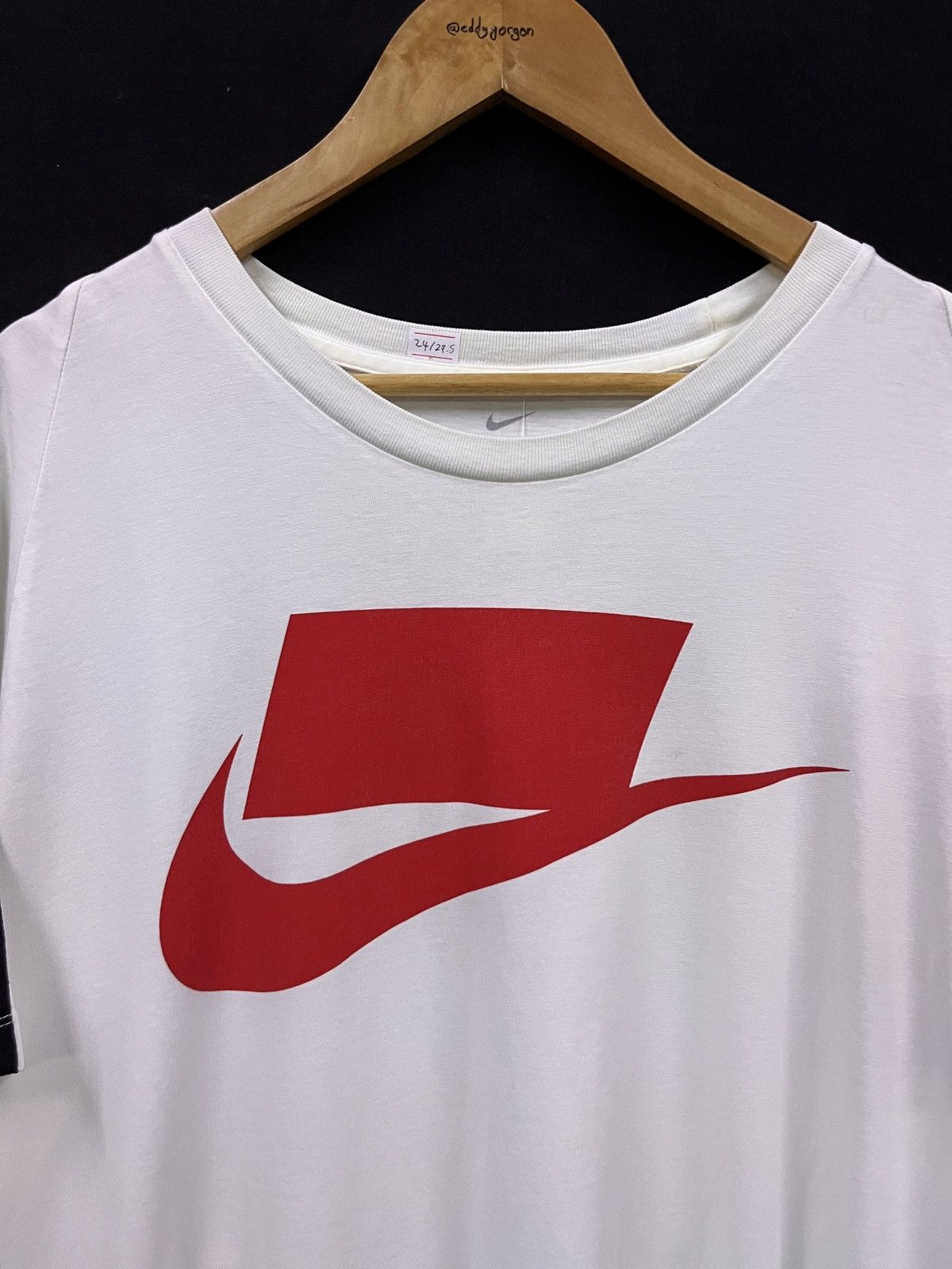 Nike NIKE NSW TSHIRT Size US XL / EU 56 / 4 - 4 Thumbnail