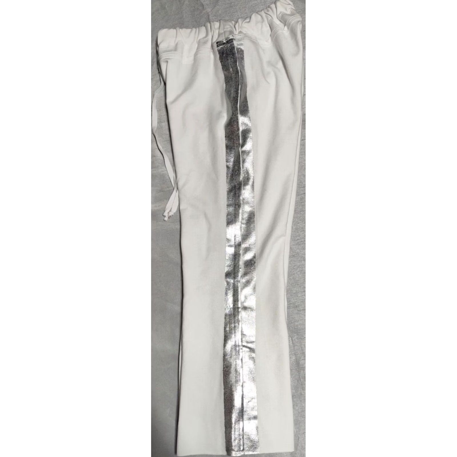 Vintage VINTAGE Hippie BeachBum Womens XS White + Silver Stripe Cropped Sweatpants MADE IN USA Size 26" / US 2 / IT 38 - 3 Thumbnail
