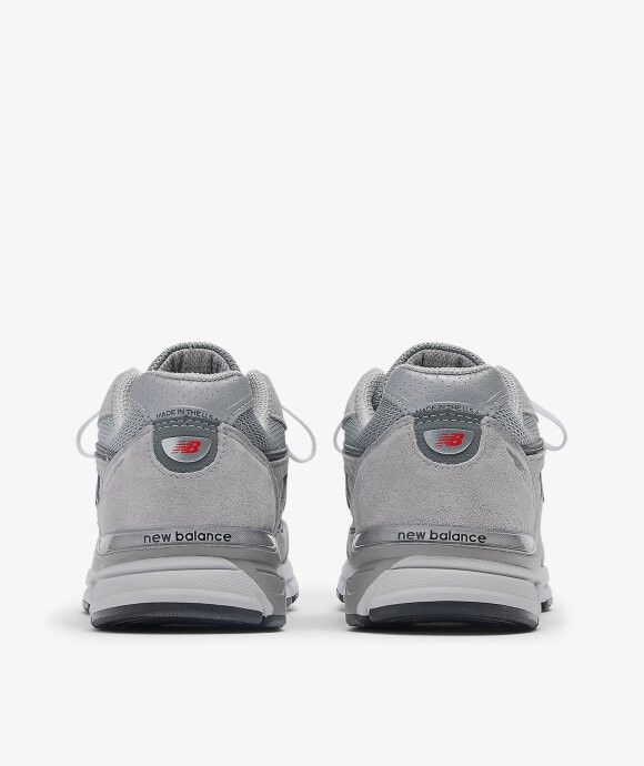 New Balance o1s22i1n1124 990V4 Sneakers in Grey Size US 10.5 / EU 43-44 - 4 Thumbnail