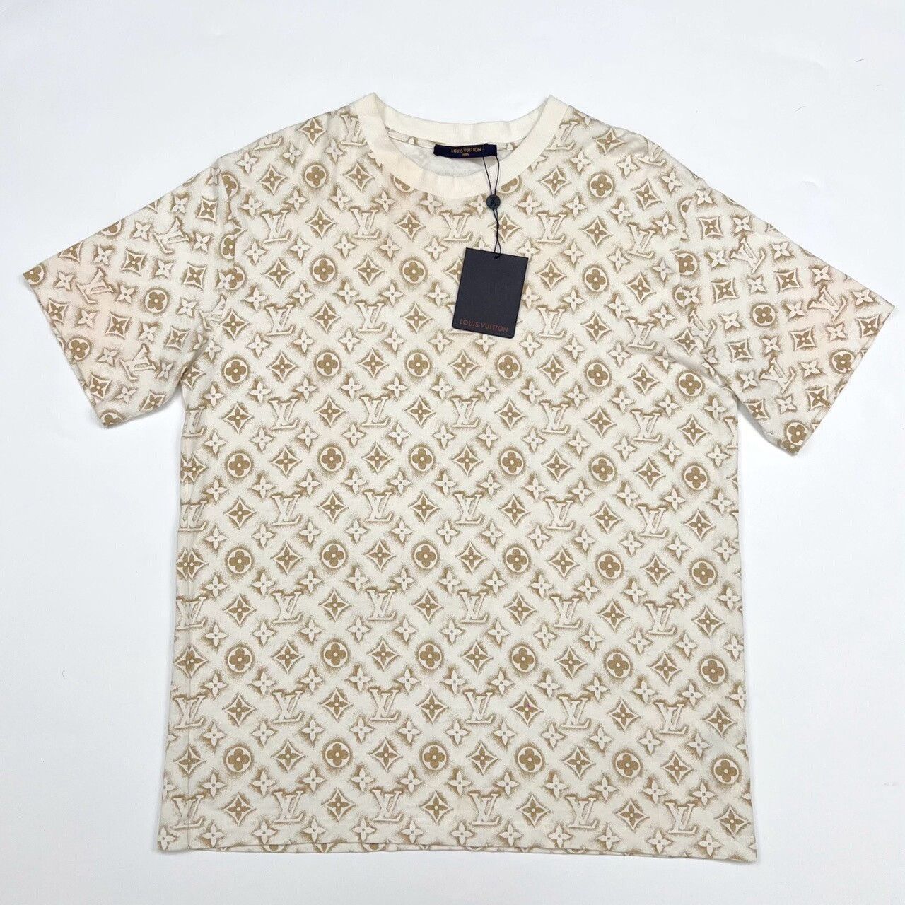 Louis Vuitton Louis Vuitton Beige Monogram Print T-shirt Size US XL / EU 56 / 4 - 1 Thumbnail
