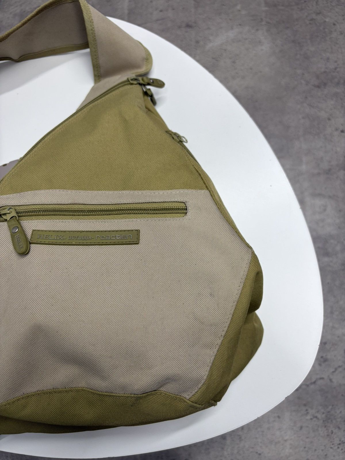 Nike Vintage Tactical Sling Bag Y2K Utility Crossbody Messenger Size ONE SIZE - 6 Thumbnail