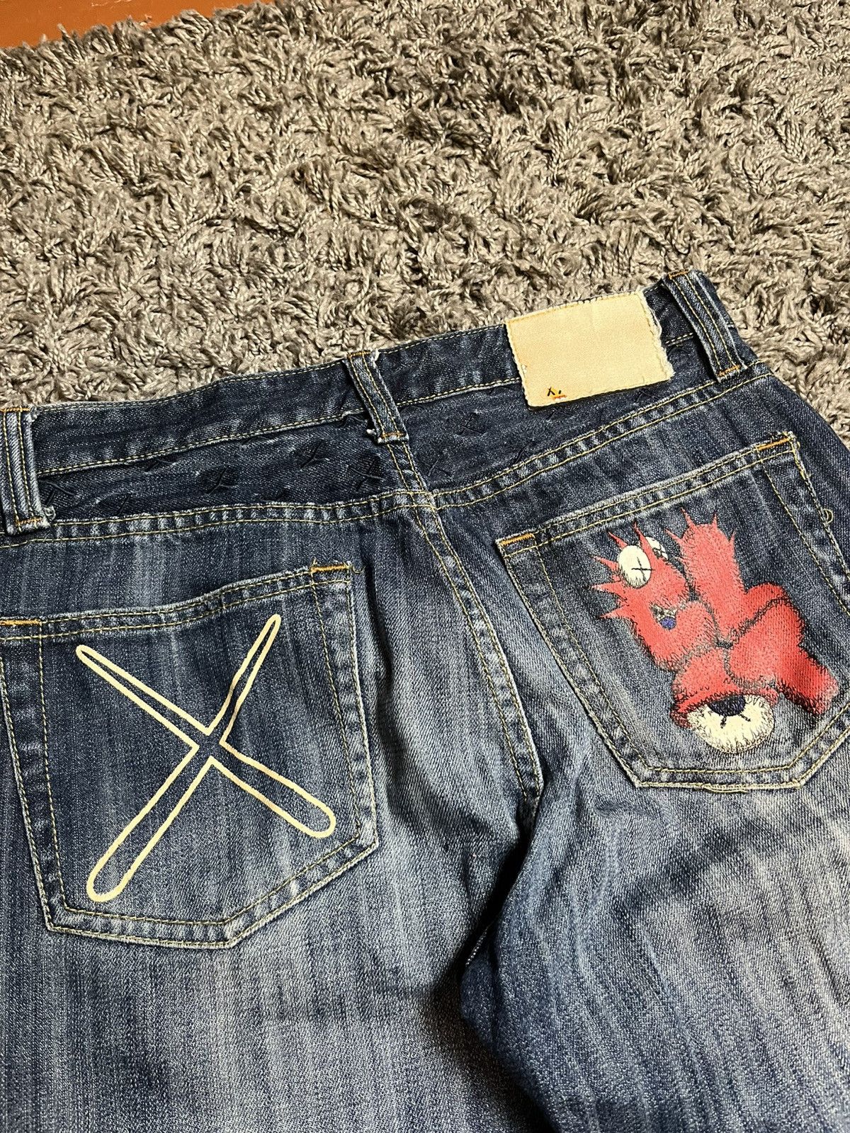Japanese Brand RARE Kaws OriginalFake Levi's Denim Y2K Baggy Rap Pants Size US 31 - 4 Thumbnail