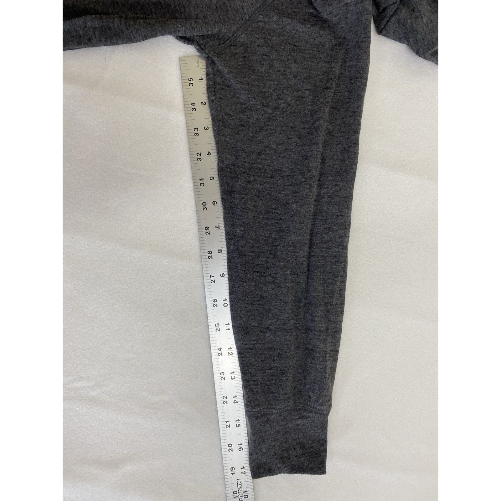 NHL NHL Lightweight Women Medium Hoodie Pullover Sweatshirt Gray Size US M / EU 48-50 / 2 - 7 Thumbnail
