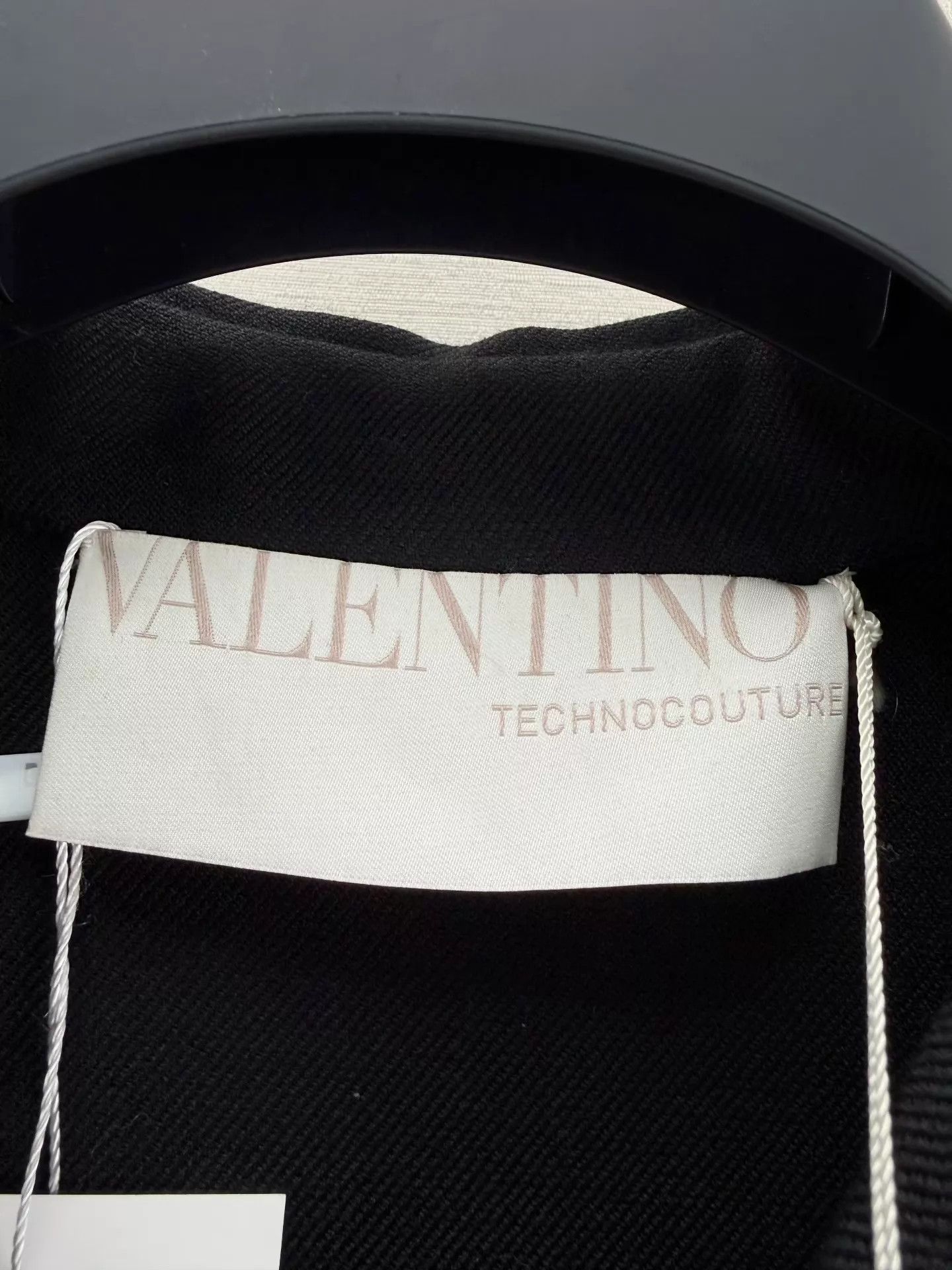 Valentino Valentino New With Tags Coat Size 8, Bust 92, Length 98 Size M / US 6-8 / IT 42-44 - 2 Thumbnail