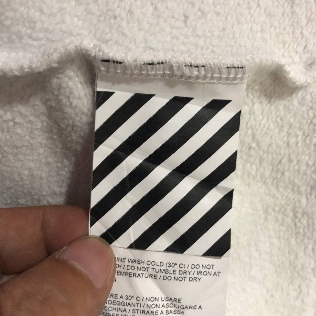 Off-White × SSENSE Off-White x SSENSE exclusive pull over hoodie Size US M / EU 48-50 / 2 - 13 Thumbnail