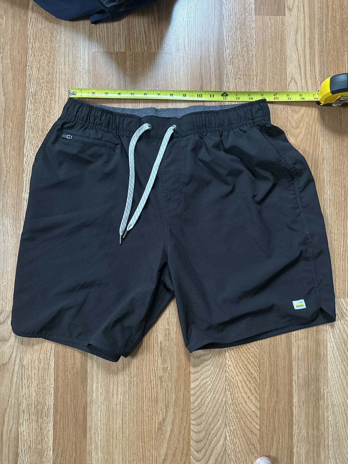 Vuori Banks shorts Black