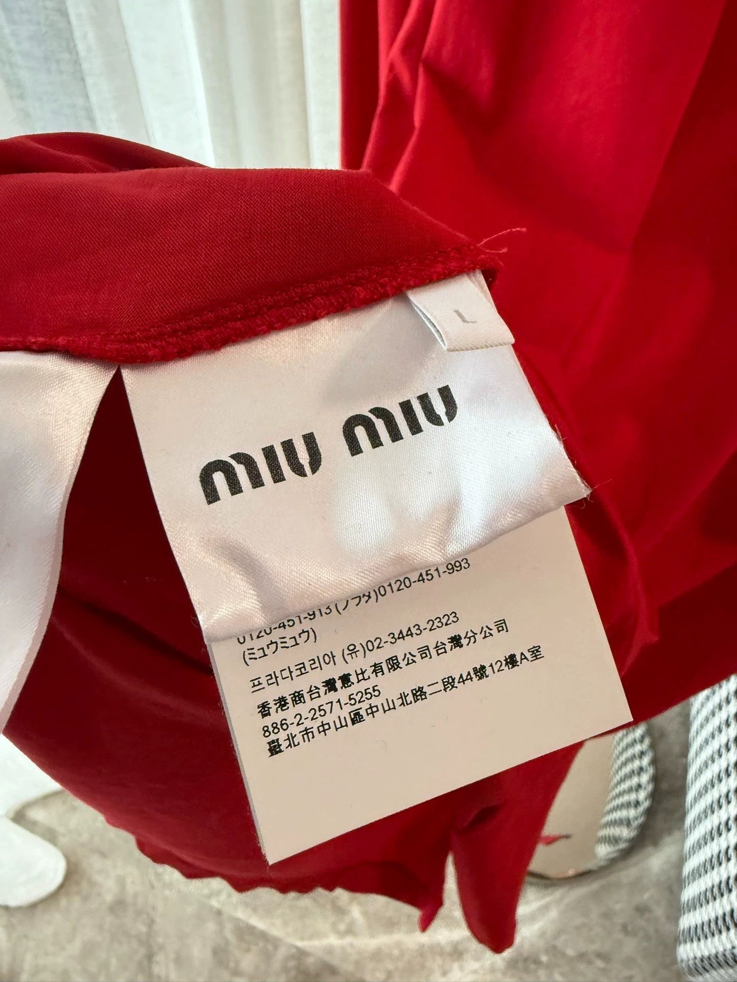 Miu Miu MIU MIU Long Sleeve Logo T-Shirt L New with Tags Size L / US 10 / IT 46 - 4 Thumbnail