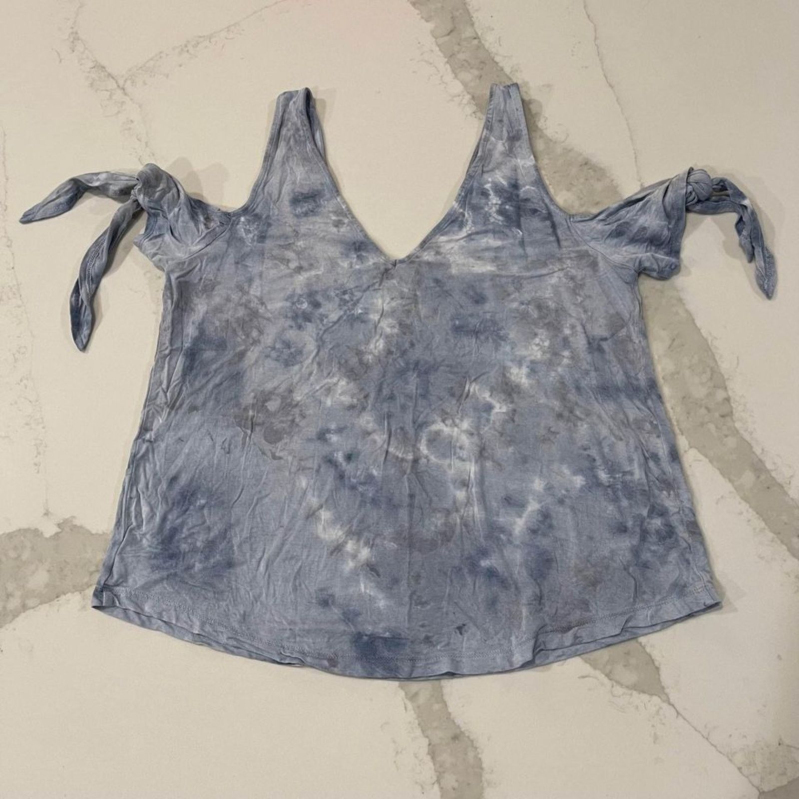 American Eagle Outfitters American Eagle Blue Tie Dye Cold Shoulder Top Women’s Medium Size M / US 6-8 / IT 42-44 - 5 Thumbnail