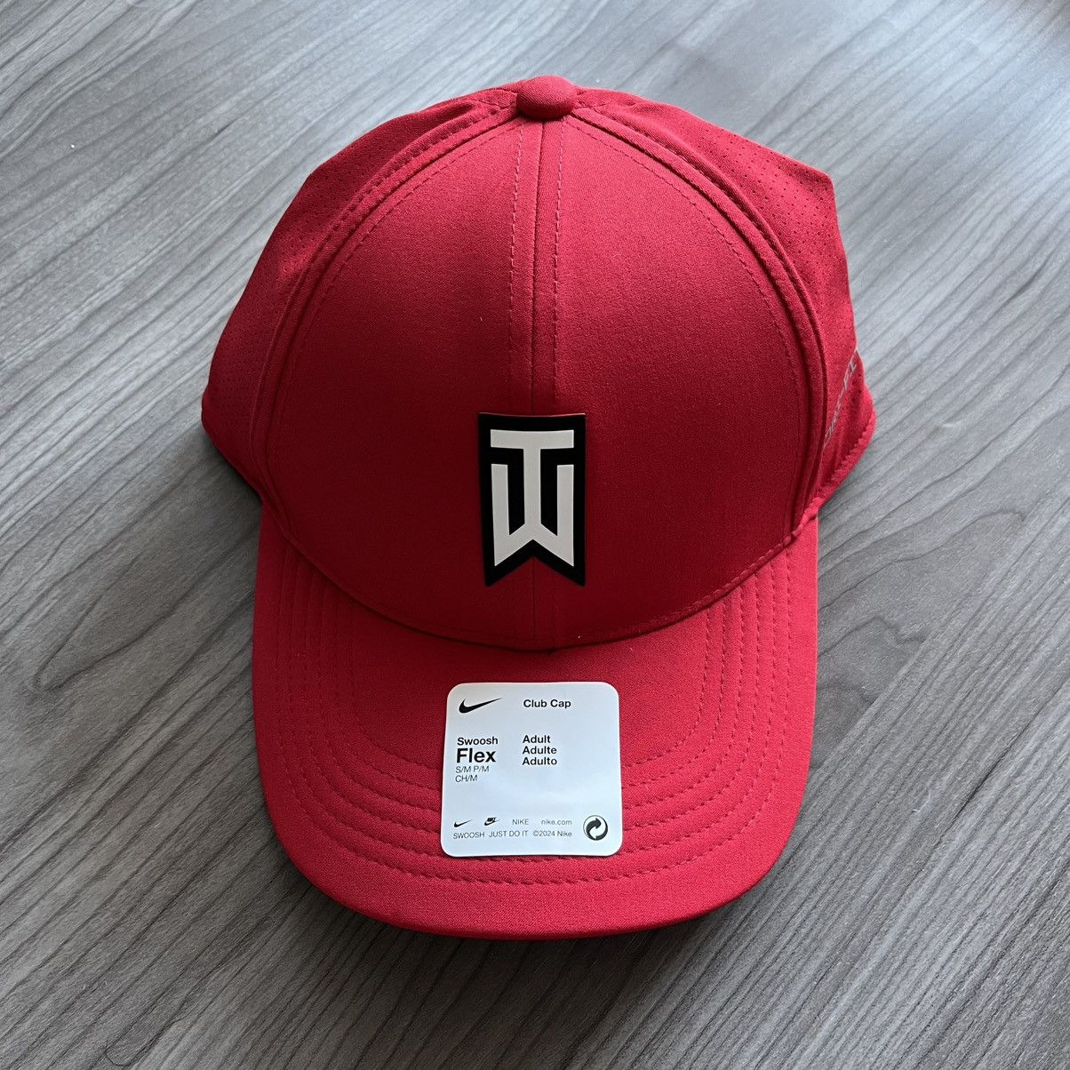 Nike Golf Dri-Fit ADV Club Cal Tiger Woods in Red