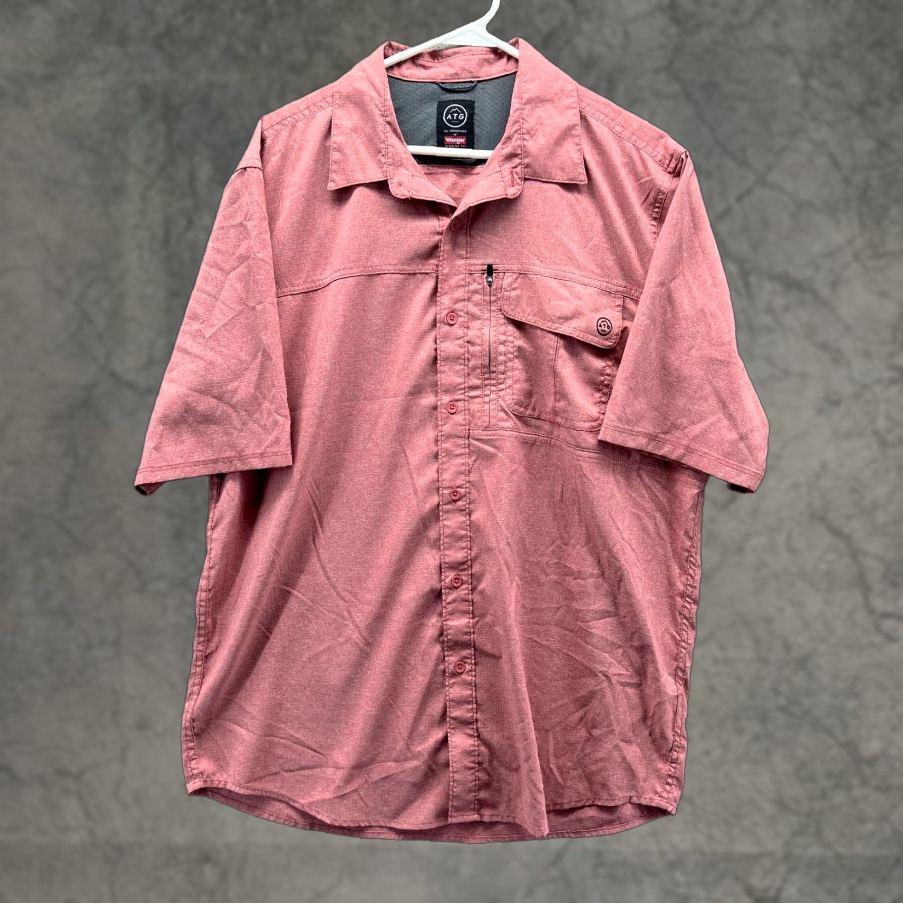 Wrangler VINTAGE Wrangler Shirt Men Large Pink Button Down ATG Outdoors Hiking Pocket Vented Size US L / EU 52-54 / 3 - 1 Thumbnail