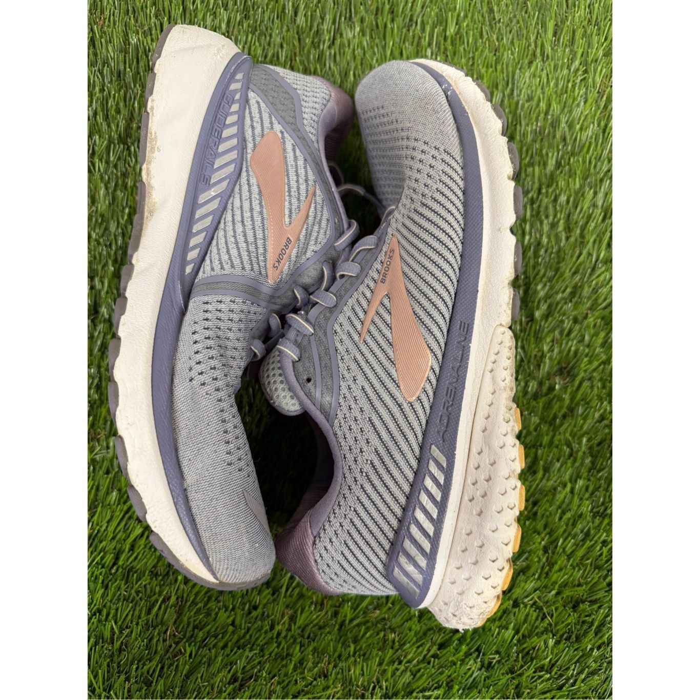 Brooks Brooks Adrenaline GTS 20 Women Size 10 Wide Running Shoes Sn Size US 10 / IT 40 - 6 Thumbnail