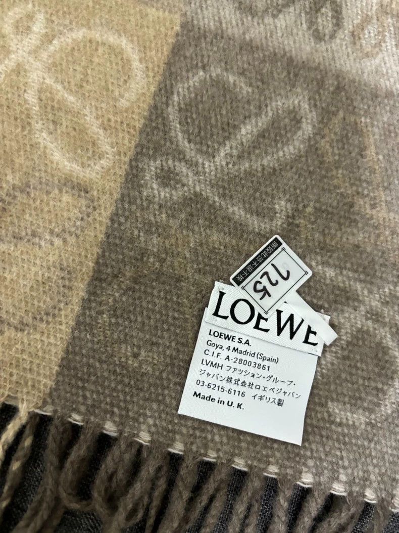 Loewe LOEWE Anagram warm and comfortable woolen scarf Size ONE SIZE - 6 Thumbnail