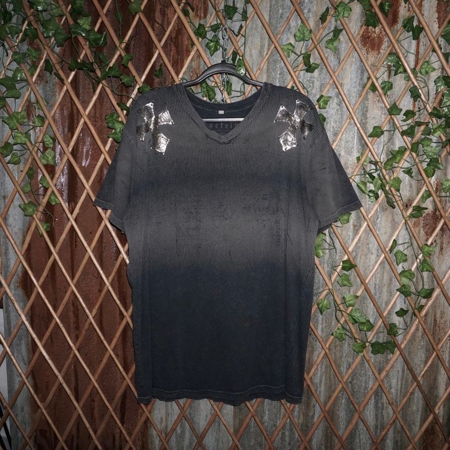 Vintage XXL - Vintage Y2K DOCTRINE grunge 2000s cross v neck t-shirt Size US XXL / EU 58 / 5 - 1 Thumbnail