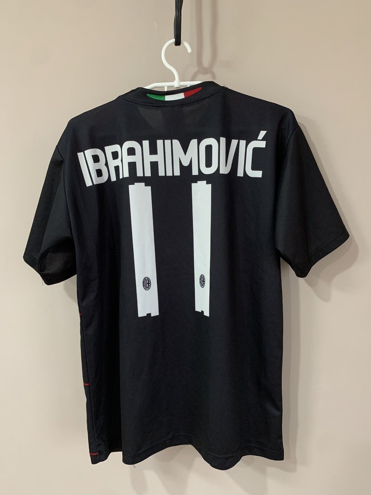 Vintage Ac Milan Football Shirt Vintage Soccer Jersey IBRAHIMOVIC Size US S / EU 44-46 / 1 - 1 Thumbnail