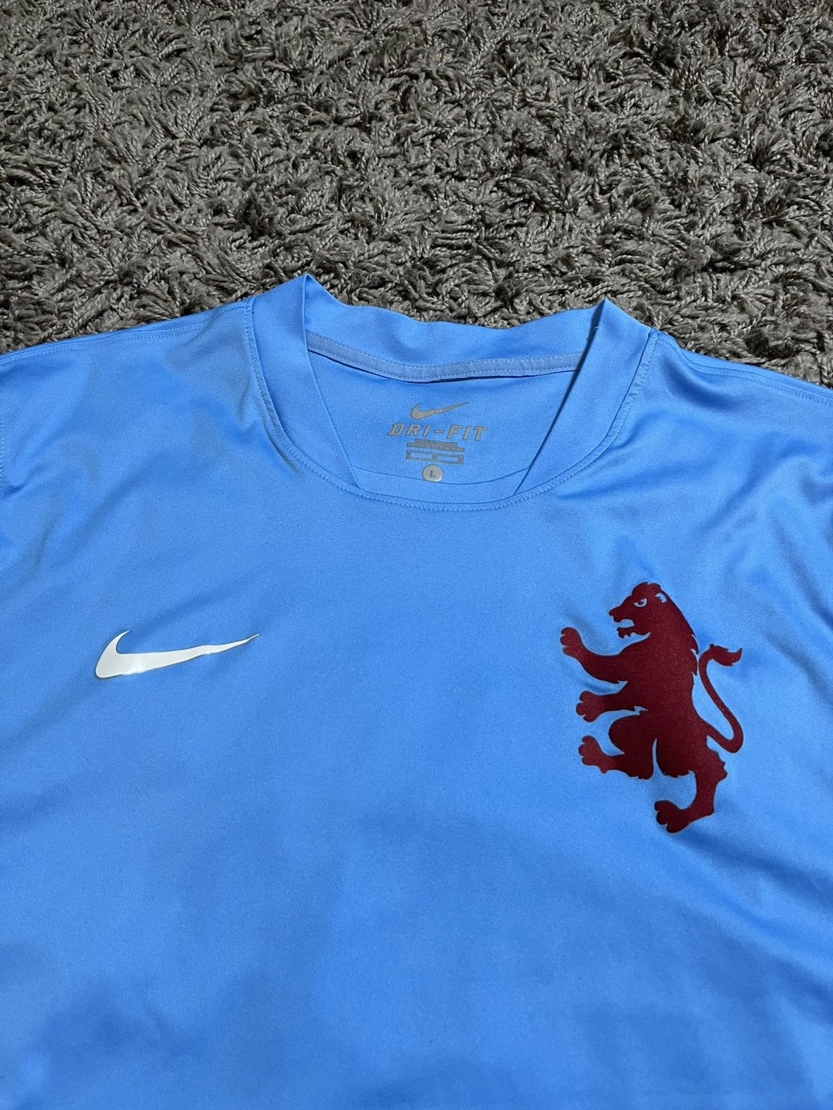 Nike ASTON VILLA AVFC NIKE TRAINING 2011/12 SOCCER JERSEY Y2K Size US L / EU 52-54 / 3 - 2 Thumbnail