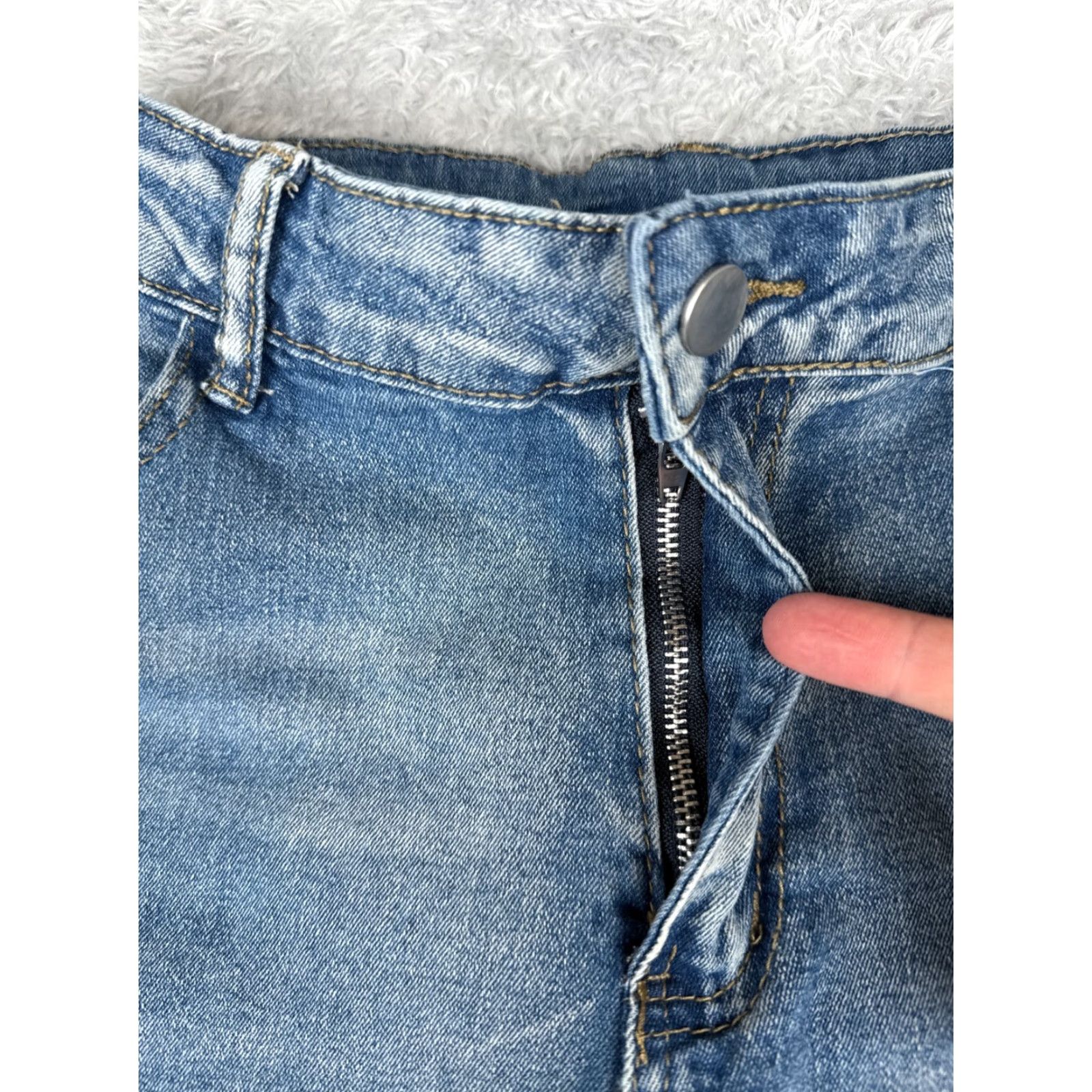 Vintage Jean Women 27 Blue Denim Flared High Rise Distressed Jeans 27x30 White? Size 27" / US 4 / IT 40 - 5 Thumbnail