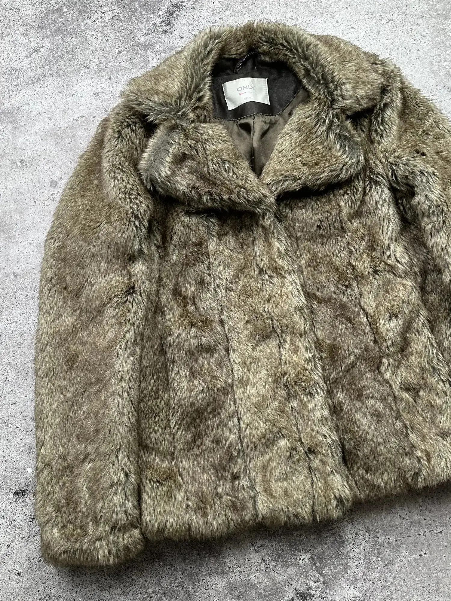 Vintage Vintage Faux Fur Coat C386(V112) Size S / US 4 / IT 40 - 2 Thumbnail